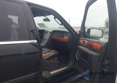 2006 Lincoln Navigator Luxury/Ultimate from USA, damaged, VIN 5LMFU27576LJ08773